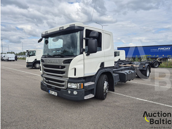 Kamion-šasija SCANIA P 450
