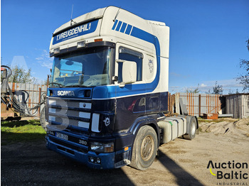 Tegljač SCANIA R114