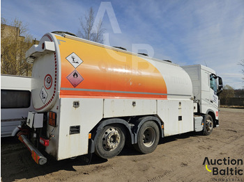 Kamion cisterna za prijevoz goriva Volvo FH 420: slika Kamion cisterna za prijevoz goriva Volvo FH 420
