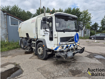 Cestovna čistilica VOLVO FL