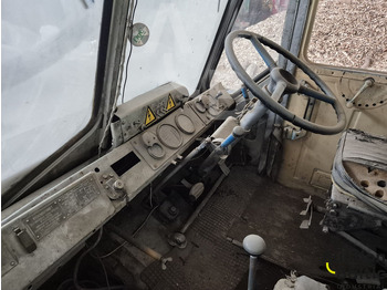 Traktor XTZ T-150K: slika Traktor XTZ T-150K