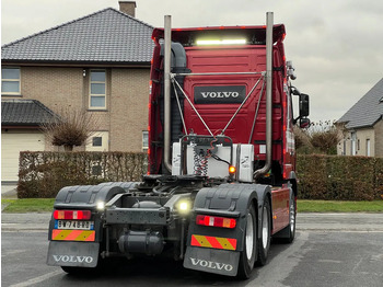 Tegljač Volvo FH 16.700 Volvo FH16 700 6x4 full options **RETARDER**TV: slika Tegljač Volvo FH 16.700 Volvo FH16 700 6x4 full options **RETARDER**TV