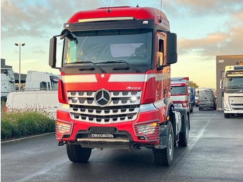 Tegljač MERCEDES-BENZ Arocs