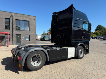 Tegljač MAN TGX 18.510 Schubboden Hydraulik: slika Tegljač MAN TGX 18.510 Schubboden Hydraulik