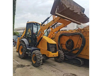 Rovokopač-utovarivač JCB 3CX