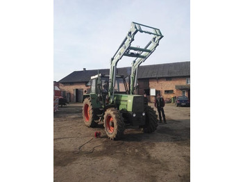 Prednji utovarivač za traktor METAL-TECHNIK