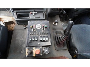 Cestovna čistilica DAF 65.180 ATI STREET SWEPER RH DRIVE MANUAL GARBOX 96.000KM: slika Cestovna čistilica DAF 65.180 ATI STREET SWEPER RH DRIVE MANUAL GARBOX 96.000KM Cestovna čistilica DAF 65.180 ATI STREET SWEPER RH DRIVE MANUAL GARBOX 96.000KM: slika Cestovna čistilica DAF 65.180 ATI STREET SWEPER RH DRIVE MANUAL GARBOX 96.000KM