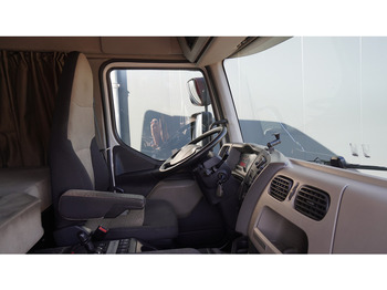 Tegljač Renault PREMIUM 370 EURO5 685.400KM: slika Tegljač Renault PREMIUM 370 EURO5 685.400KM