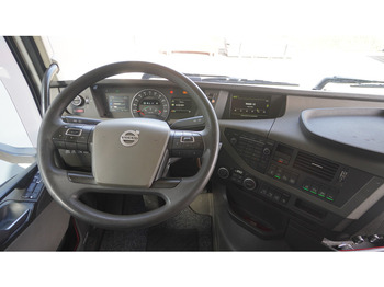 Tegljač Volvo FH 460 EURO 6 GLOBETROTTER: slika Tegljač Volvo FH 460 EURO 6 GLOBETROTTER