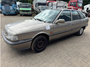 Limuzina RENAULT