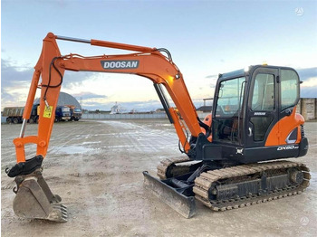 Mini bager DOOSAN DX60