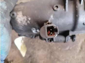 Filter goriva za Kamion Scania Fuel filter unit 2060083: slika Filter goriva za Kamion Scania Fuel filter unit 2060083 Filter goriva za Kamion Scania Fuel filter unit 2060083: slika Filter goriva za Kamion Scania Fuel filter unit 2060083