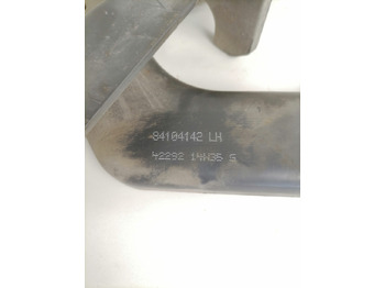 Rešetka za Kamion Volvo lower grille carrier hinge 84104142: slika Rešetka za Kamion Volvo lower grille carrier hinge 84104142 Rešetka za Kamion Volvo lower grille carrier hinge 84104142: slika Rešetka za Kamion Volvo lower grille carrier hinge 84104142