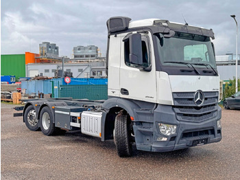 Kamion cisterna MERCEDES-BENZ
