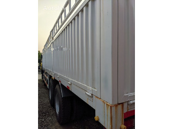Kamion s otvorenim sandukom Sinotruk HOWO 8*4 Fence Truck: slika Kamion s otvorenim sandukom Sinotruk HOWO 8*4 Fence Truck