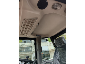 Rovokopač-utovarivač JCB 4CX 100% NEW: slika Rovokopač-utovarivač JCB 4CX 100% NEW Rovokopač-utovarivač JCB 4CX 100% NEW: slika Rovokopač-utovarivač JCB 4CX 100% NEW