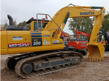 Bager gusjeničar KOMATSU PC200-8