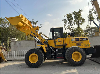 Utovarivač na kotačima KOMATSU WA380