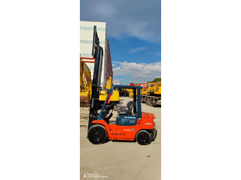 Viličar TOYOTA