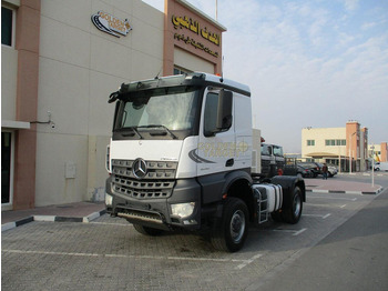 Kamion Mercedes-Benz Arocs 2045: slika Kamion Mercedes-Benz Arocs 2045
