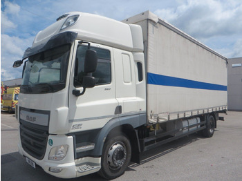 Kamion s ceradom DAF CF 320
