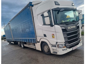 Kamion s ceradom SCANIA R 450