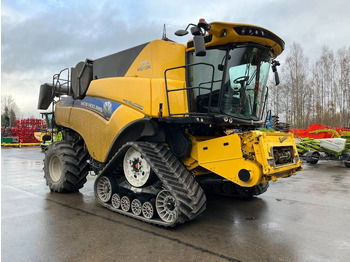 Kombajn za žetvu NEW HOLLAND CR series