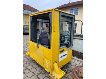 Kabina KOMATSU