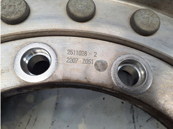 Kompletan kotač za Dizalica Grove Wheel 445/95R25 12 9 2p alu: slika Kompletan kotač za Dizalica Grove Wheel 445/95R25 12 9 2p alu