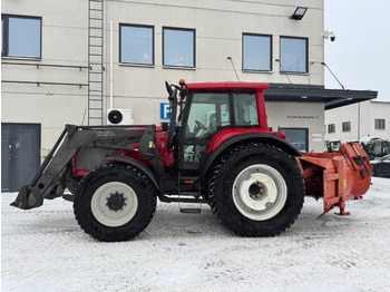 Traktor VALTRA M130