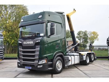 Kamion s kukastom dizalicom SCANIA S 500