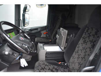 Tegljač Scania R460 NGS 4x2 - SUPER - RETARDER - 319 TKM - PARK. AIRCO - ACC - NAVI - 2 x FUEL TANKS - TOP CONDITION -: slika Tegljač Scania R460 NGS 4x2 - SUPER - RETARDER - 319 TKM - PARK. AIRCO - ACC - NAVI - 2 x FUEL TANKS - TOP CONDITION -