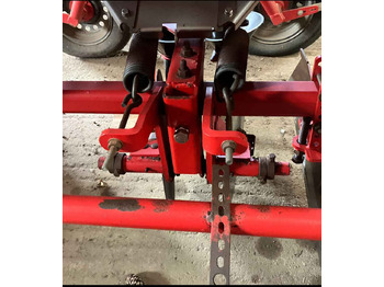 Kombajn Grimme FA / FDS: slika Kombajn Grimme FA / FDS Kombajn Grimme FA / FDS: slika Kombajn Grimme FA / FDS