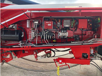 Kombajn Grimme Grimme Select 200 2 Row Trailed Potato Harvester: slika Kombajn Grimme Grimme Select 200 2 Row Trailed Potato Harvester