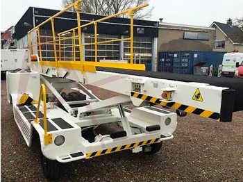 Vozilo s transportnom trakom AMSS