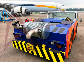 Traktor za vuču zrakoplova SCHOPF F106: slika Traktor za vuču zrakoplova SCHOPF F106