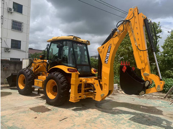 Rovokopač-utovarivač JCB 3CX