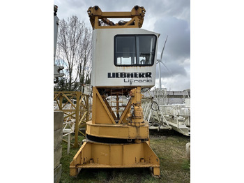 Toranjska dizalica LIEBHERR