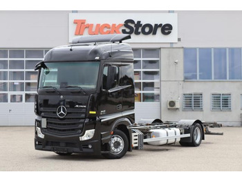 Transporter kontejnera/ Kamion s izmjenjivim sanducima MERCEDES-BENZ Actros 1842