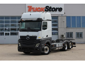 Transporter kontejnera/ Kamion s izmjenjivim sanducima MERCEDES-BENZ Actros