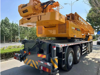 Autodizalica za sve terene XCMG QY75K: slika Autodizalica za sve terene XCMG QY75K