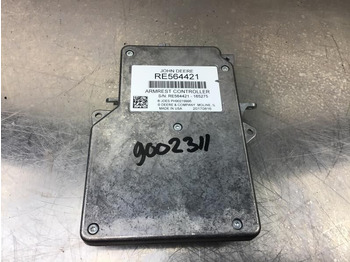 Kabina i unutrašnjost JOHN DEERE