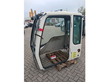 Kabina i unutrašnjost LIEBHERR