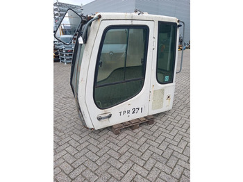 Kabina i unutrašnjost Liebherr C series: slika Kabina i unutrašnjost Liebherr C series