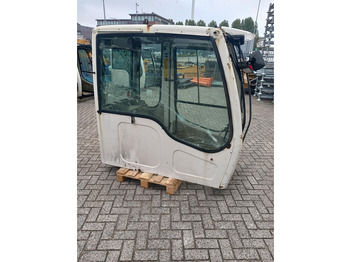 Kabina i unutrašnjost LIEBHERR