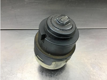 Rezervni dijelovi LIEBHERR