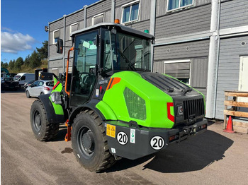 Utovarivač na kotačima LIUGONG 820 TE Electric: slika Utovarivač na kotačima LIUGONG 820 TE Electric Utovarivač na kotačima LIUGONG 820 TE Electric: slika Utovarivač na kotačima LIUGONG 820 TE Electric