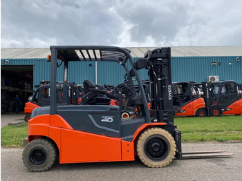 Električni viličar TOYOTA