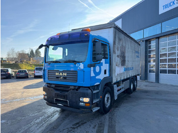 Kamion s ceradom MAN TGA 26.440