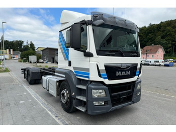 Kamion-šasija MAN TGS 26.440 6x2 Chassis: slika Kamion-šasija MAN TGS 26.440 6x2 Chassis